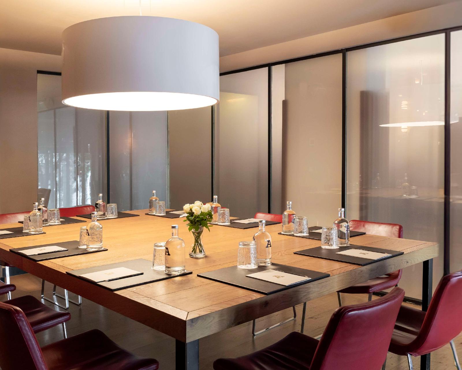Alexandra Barcelona Hotel, Curio Collection By Hilton