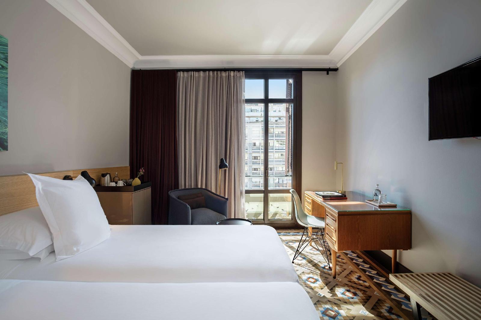 Alexandra Barcelona Hotel, Curio Collection By Hilton