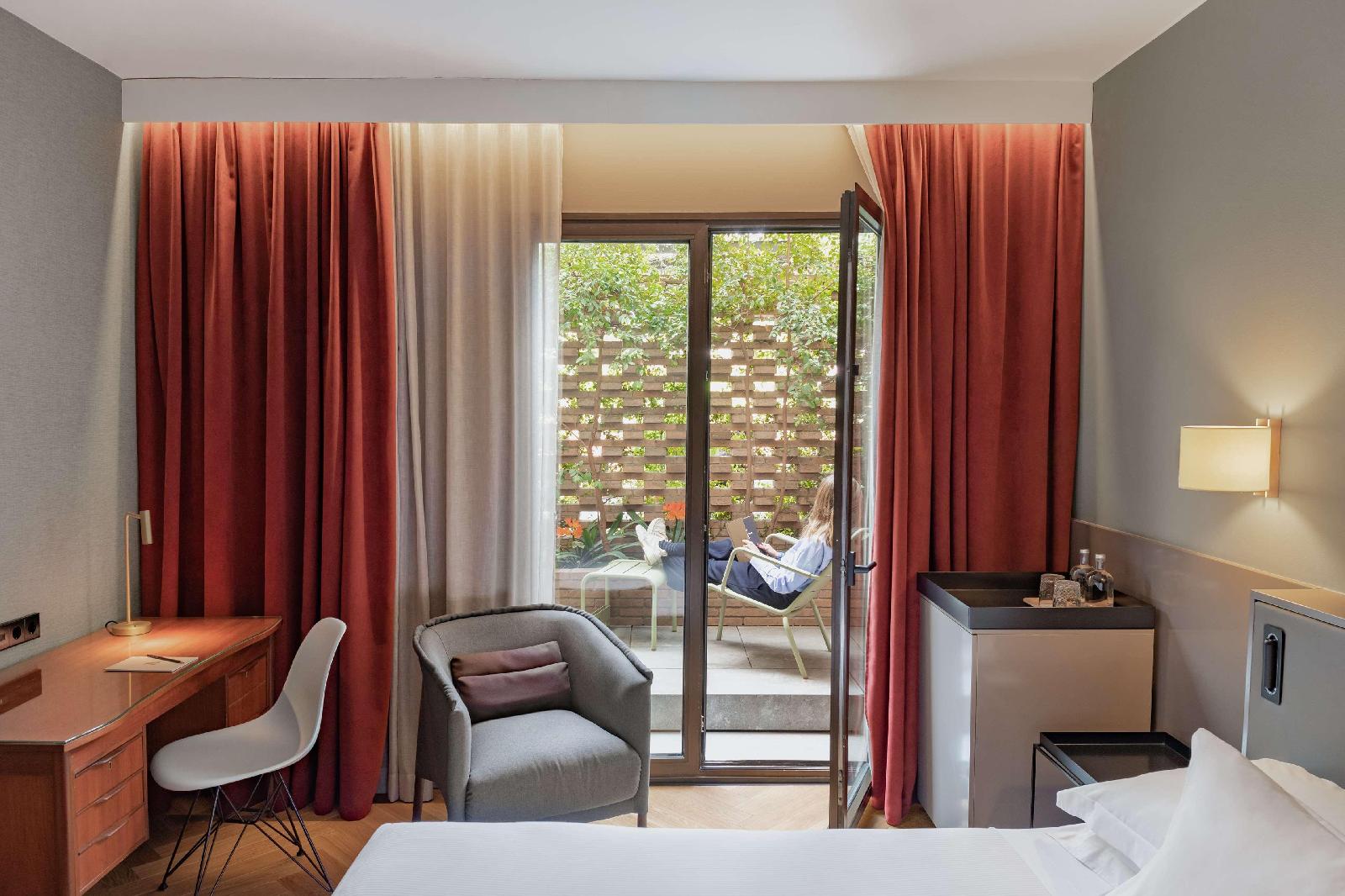 Alexandra Barcelona Hotel, Curio Collection By Hilton