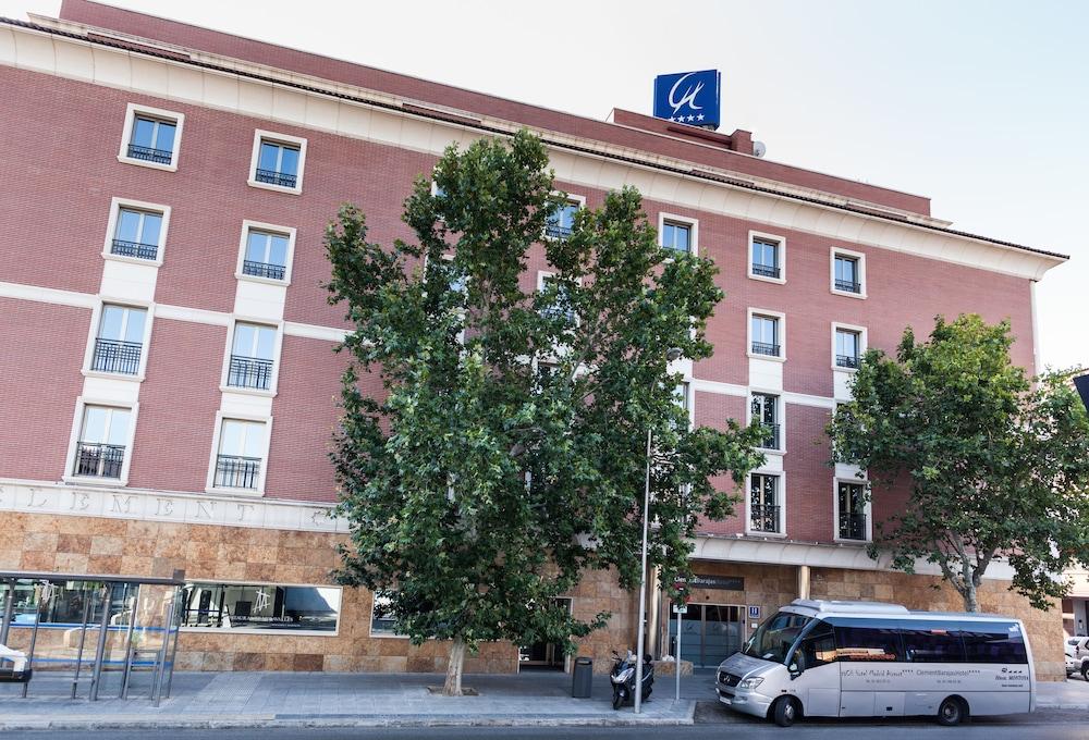 Clement Barajas Hotel