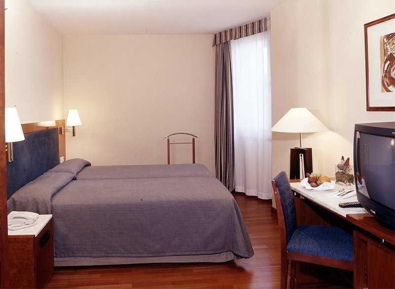 Limehome Barcelona Carrer De Fontcoberta