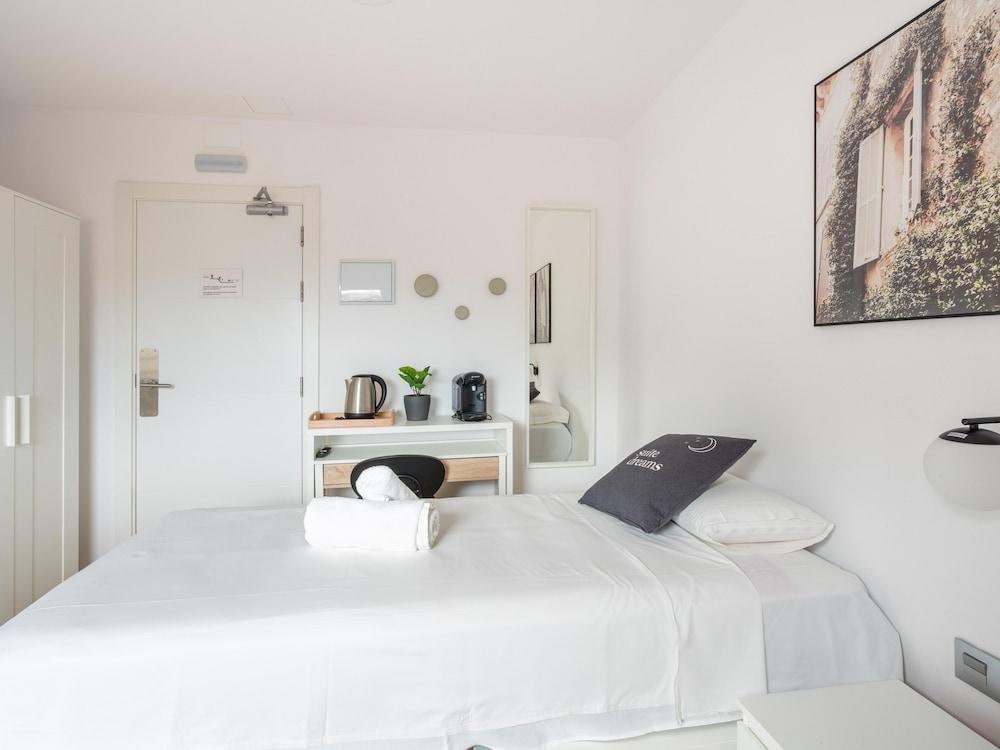 Limehome Barcelona Carrer De Fontcoberta