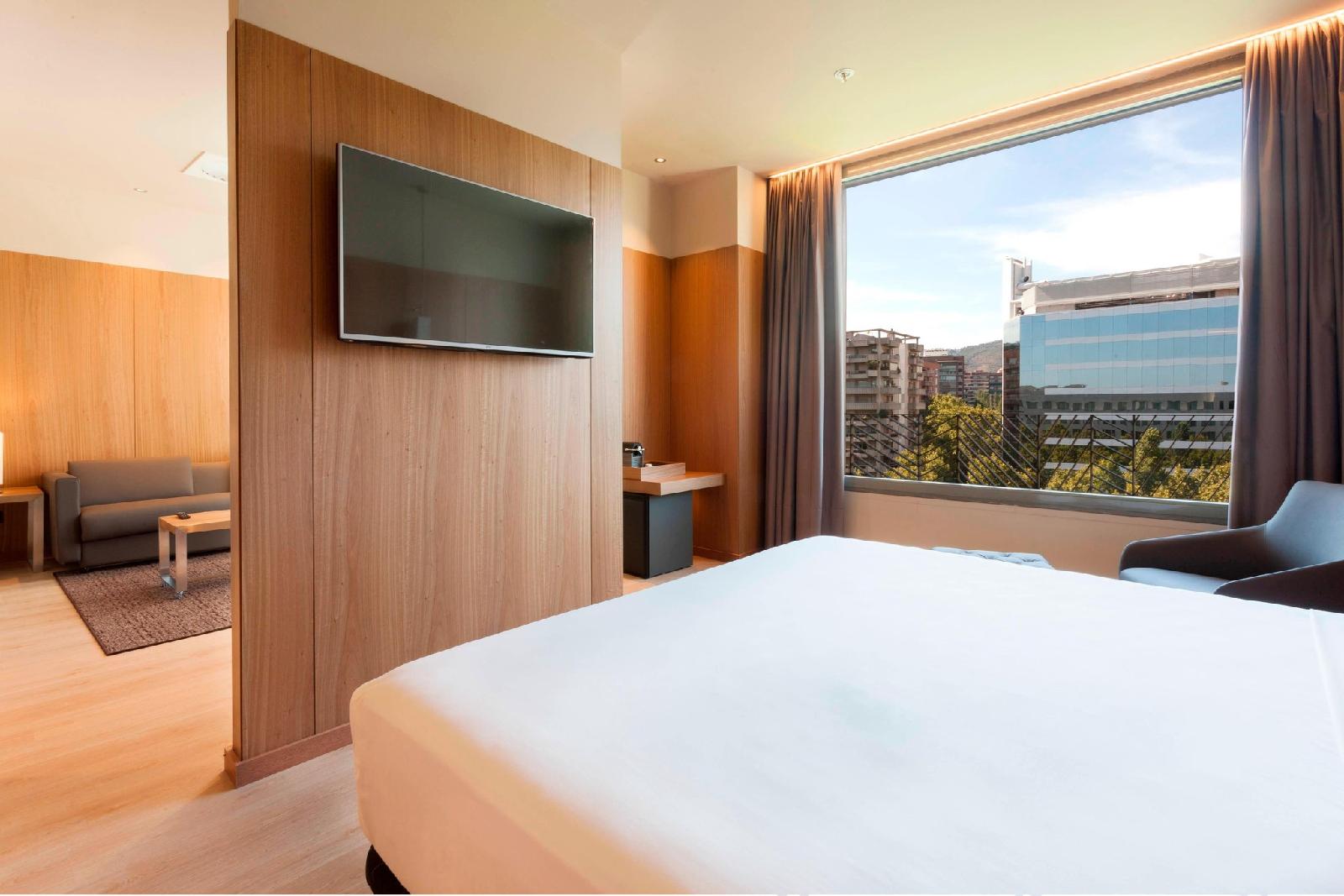 Ac Hotel Diagonal L'illa By Marriott