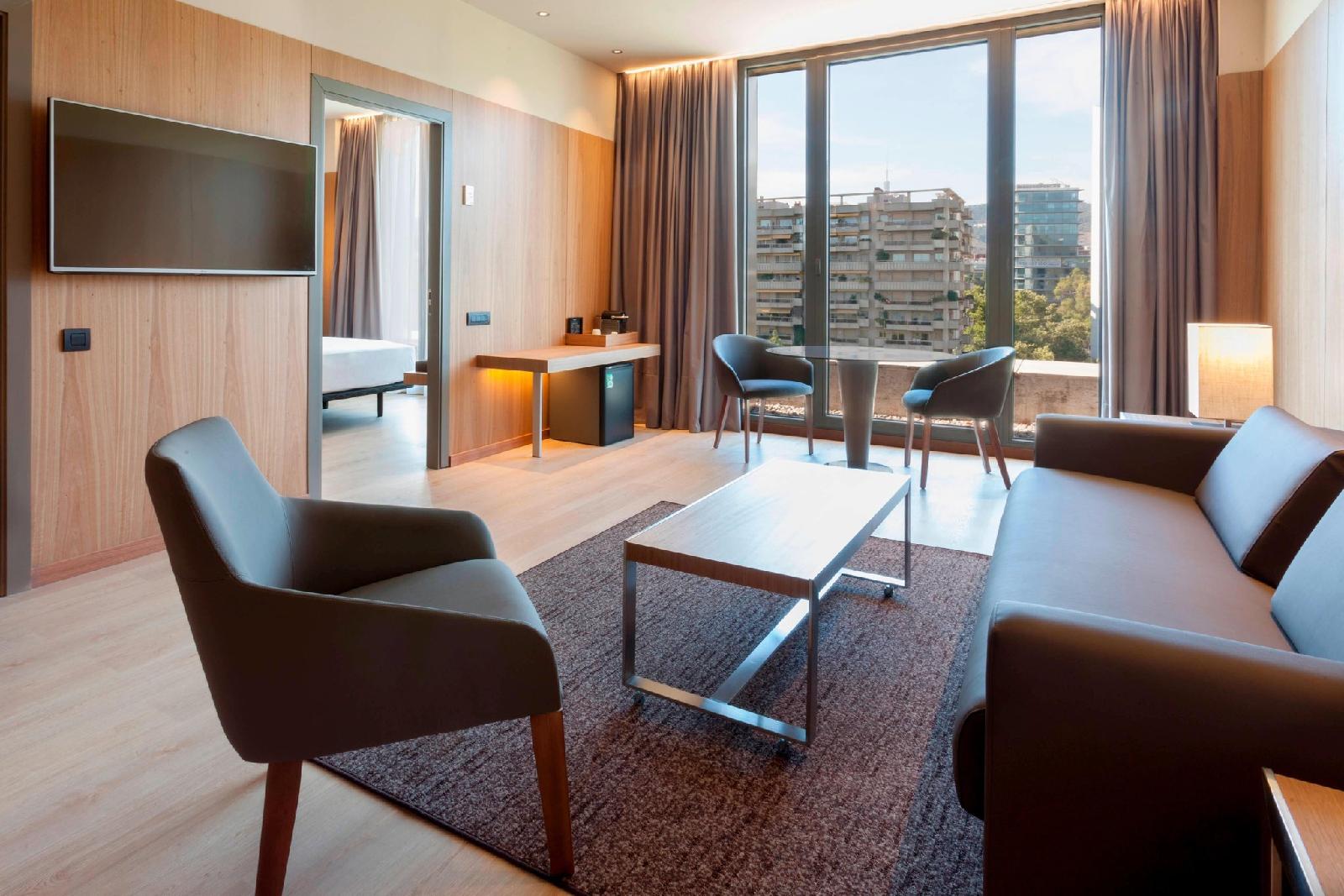 Ac Hotel Diagonal L'illa By Marriott