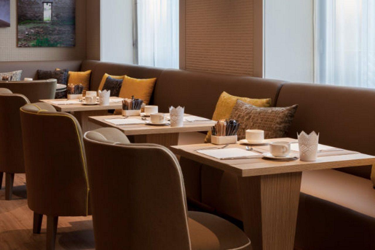 Ac Hotel Diagonal L'illa By Marriott