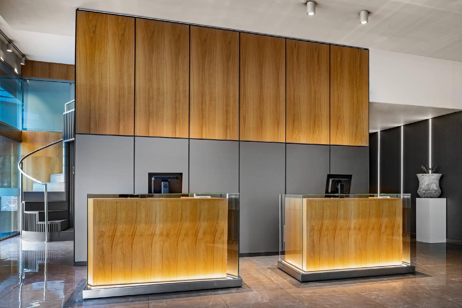 Ac Hotel Diagonal L'illa By Marriott
