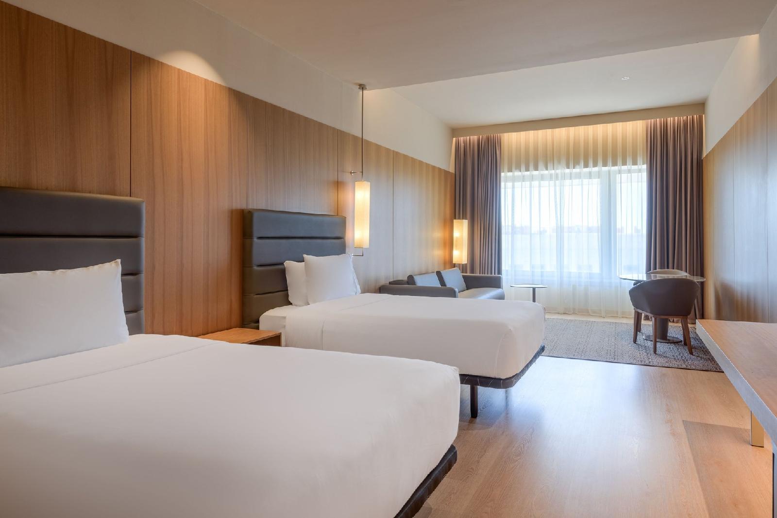 Ac Hotel Diagonal L'illa By Marriott