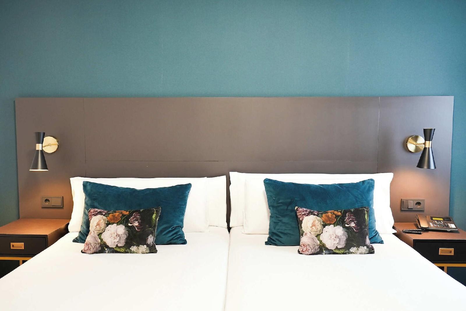 Arenas Atiram Hotels