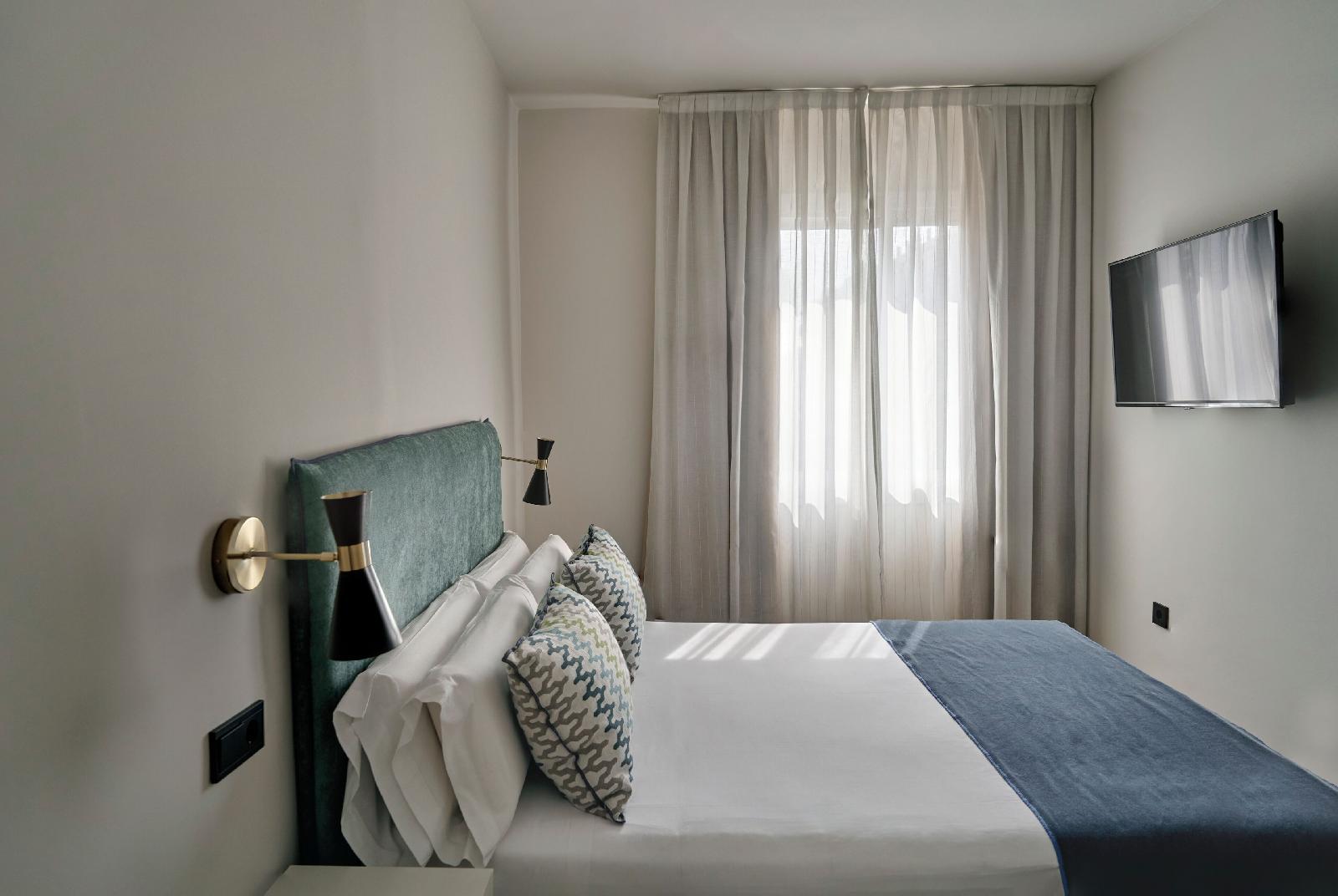 Arenas Atiram Hotels