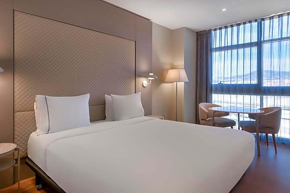 Ac Hotel Som By Marriott