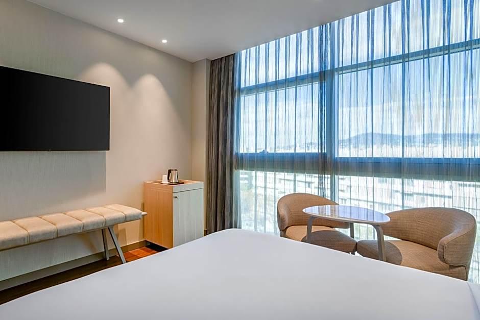 Ac Hotel Som By Marriott