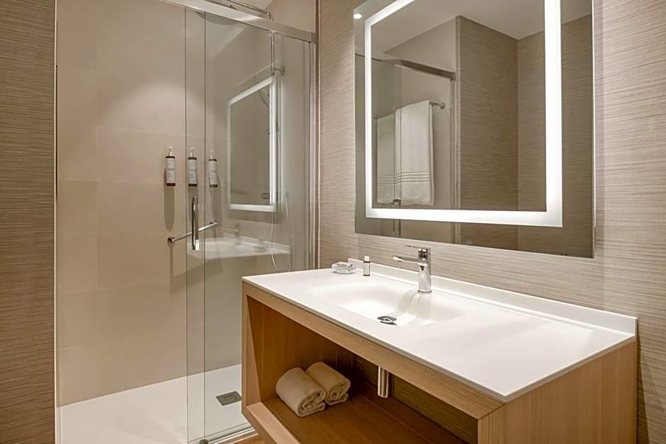 Ac Hotel Som By Marriott