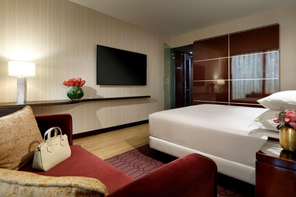 Hyatt Regency Barcelona Tower