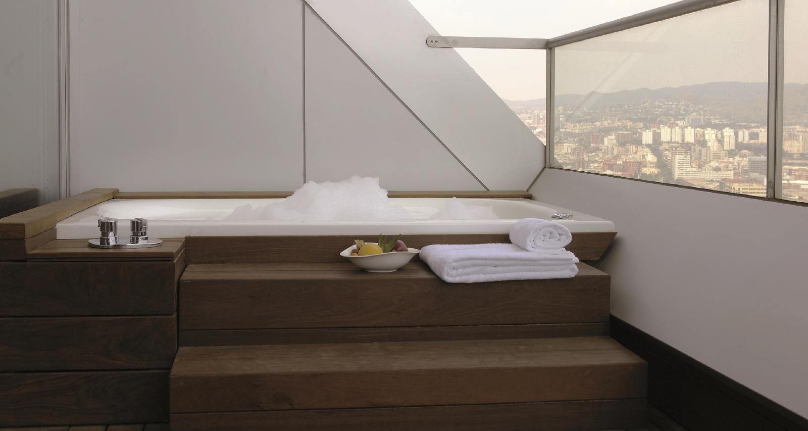 Hyatt Regency Barcelona Tower