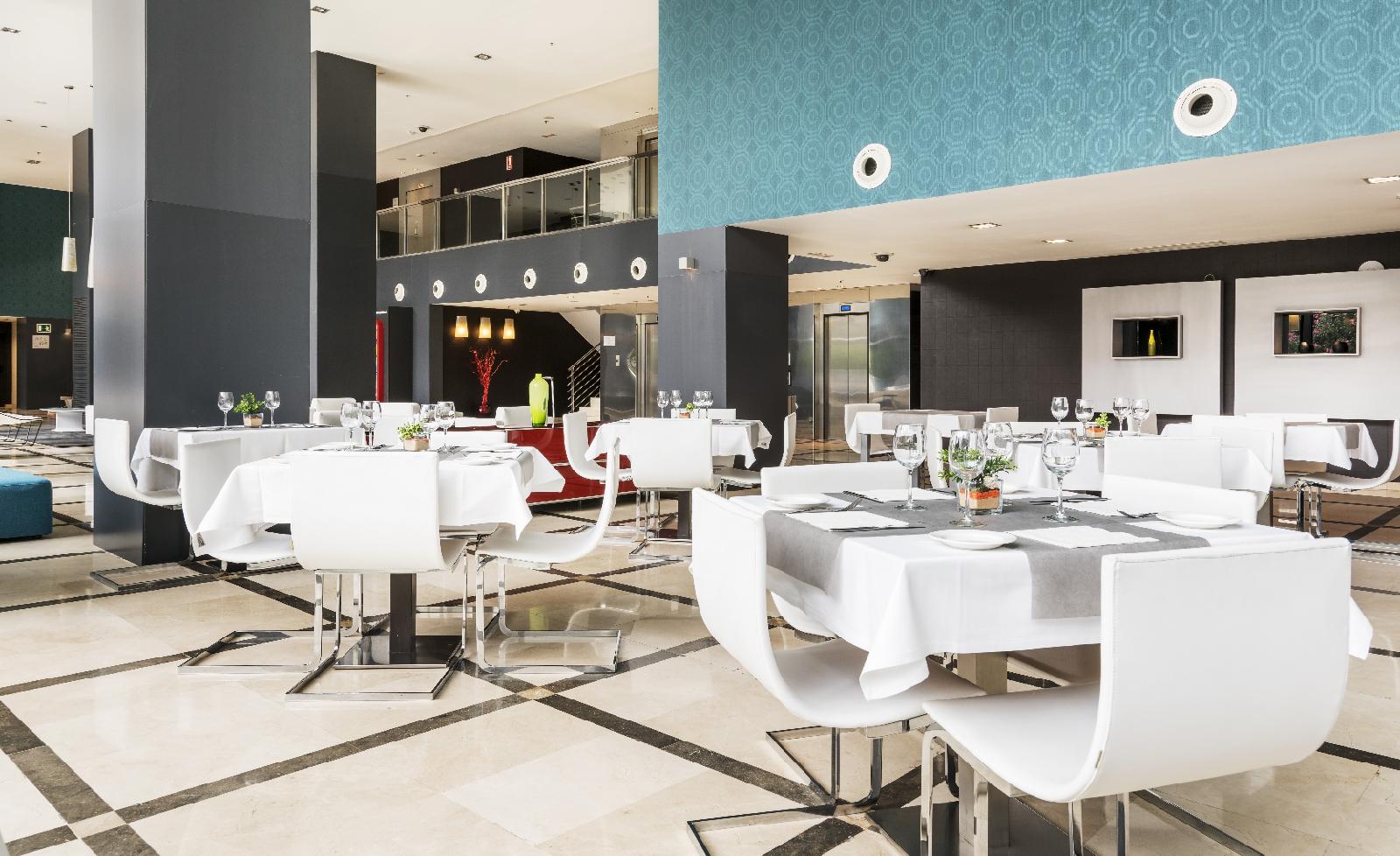 Hotel Ilunion Aqua 4