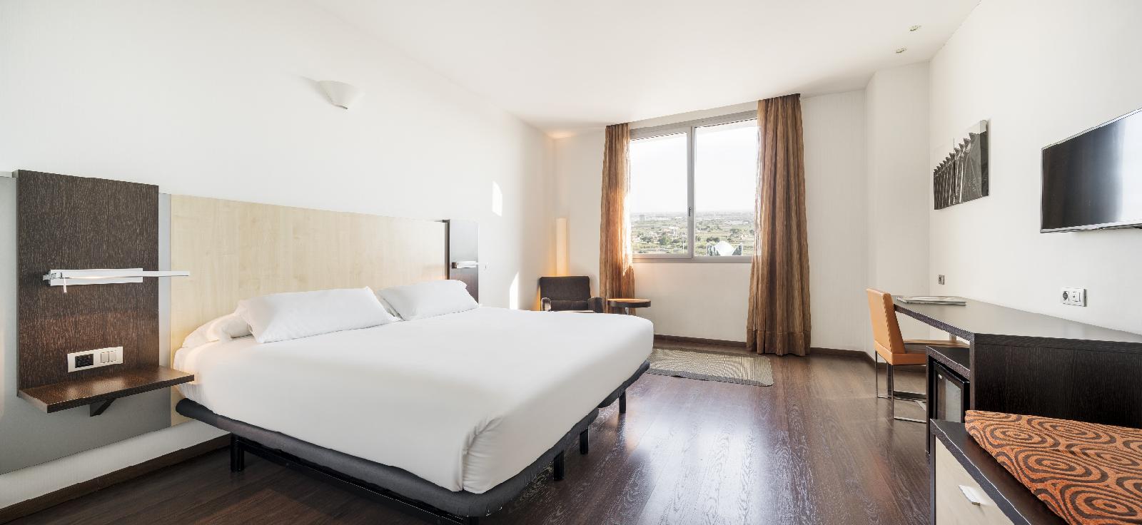 Hotel Ilunion Aqua 4