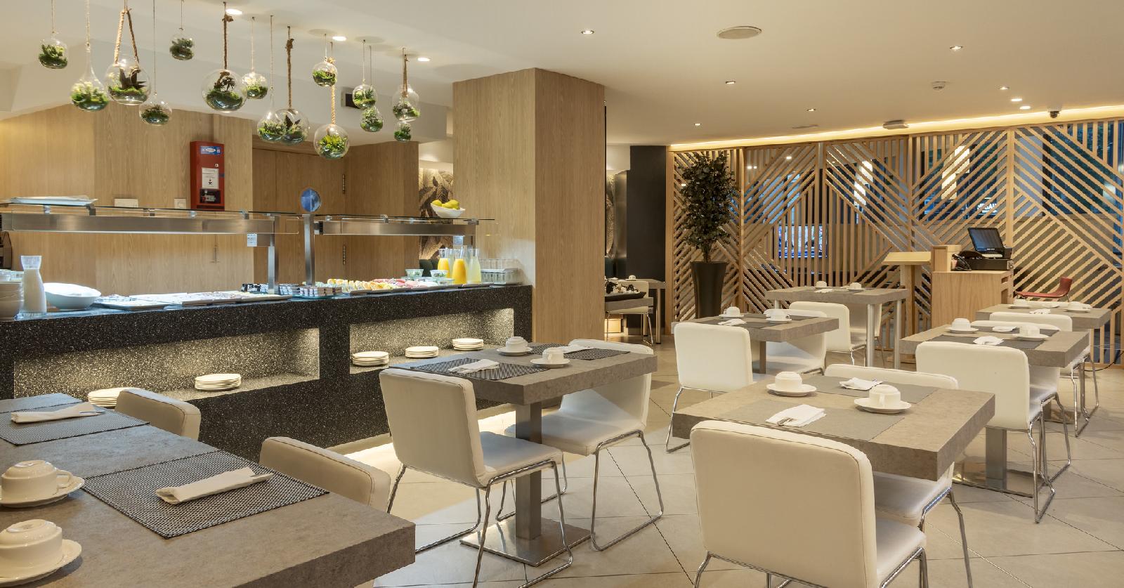Ilunion Auditori  Hotel