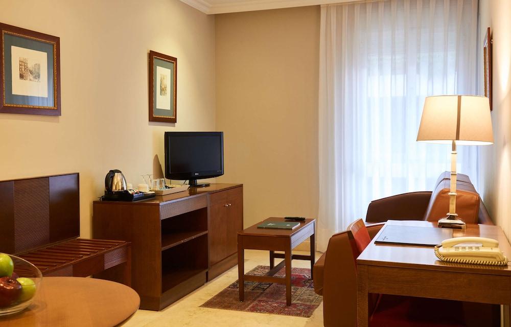Suites Barrio De Salamanca Hotel