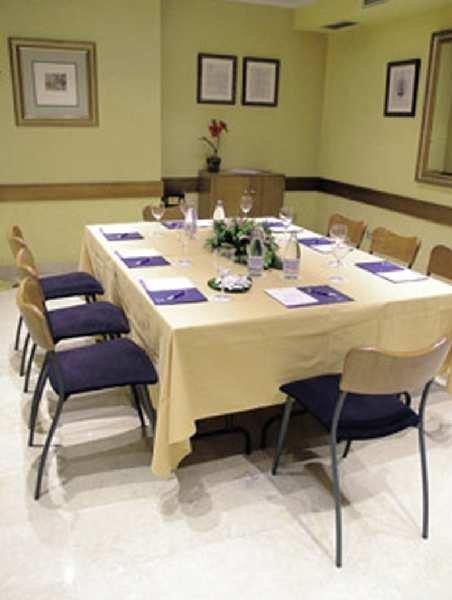 Suites Barrio De Salamanca Hotel