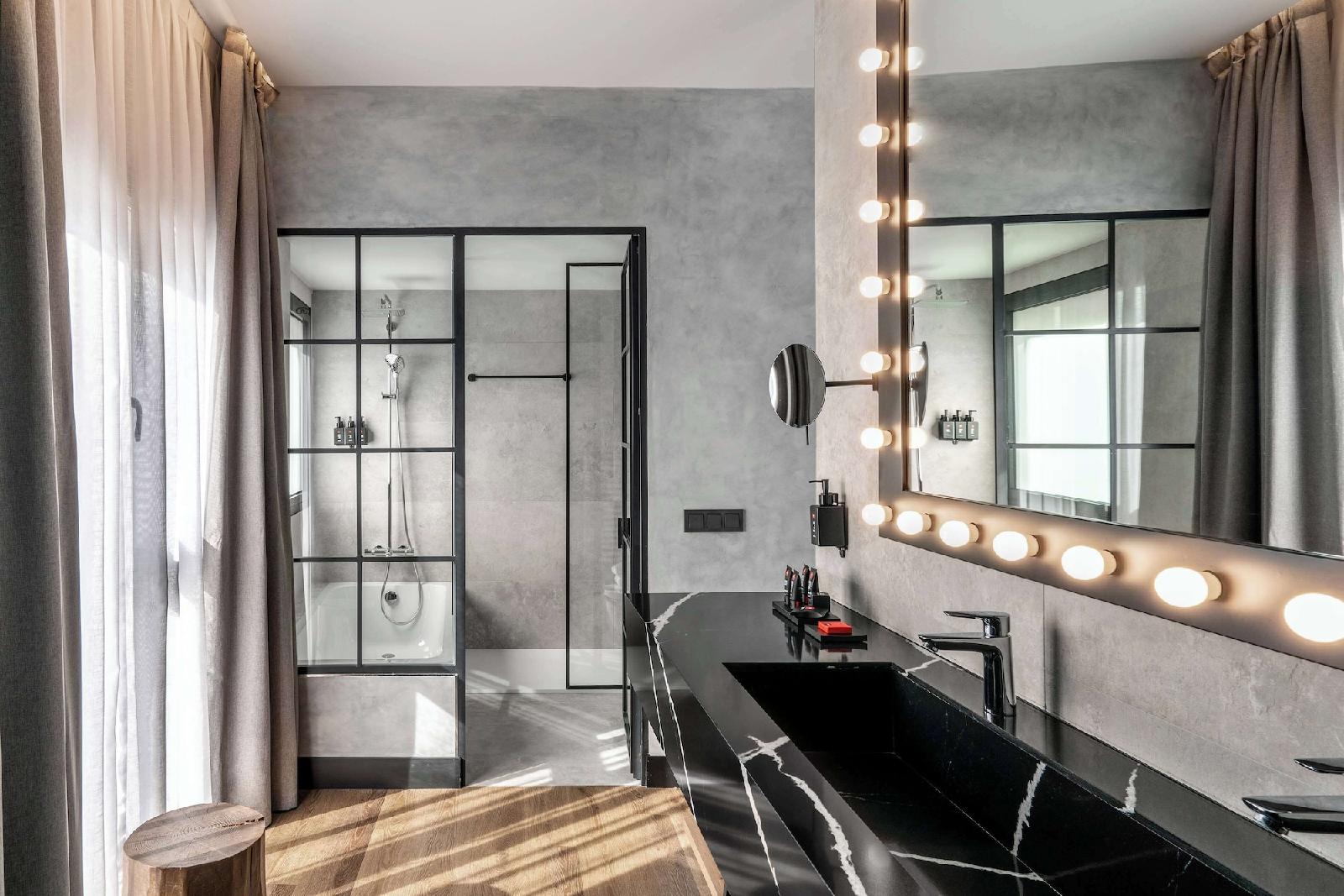 Radisson RED Madrid