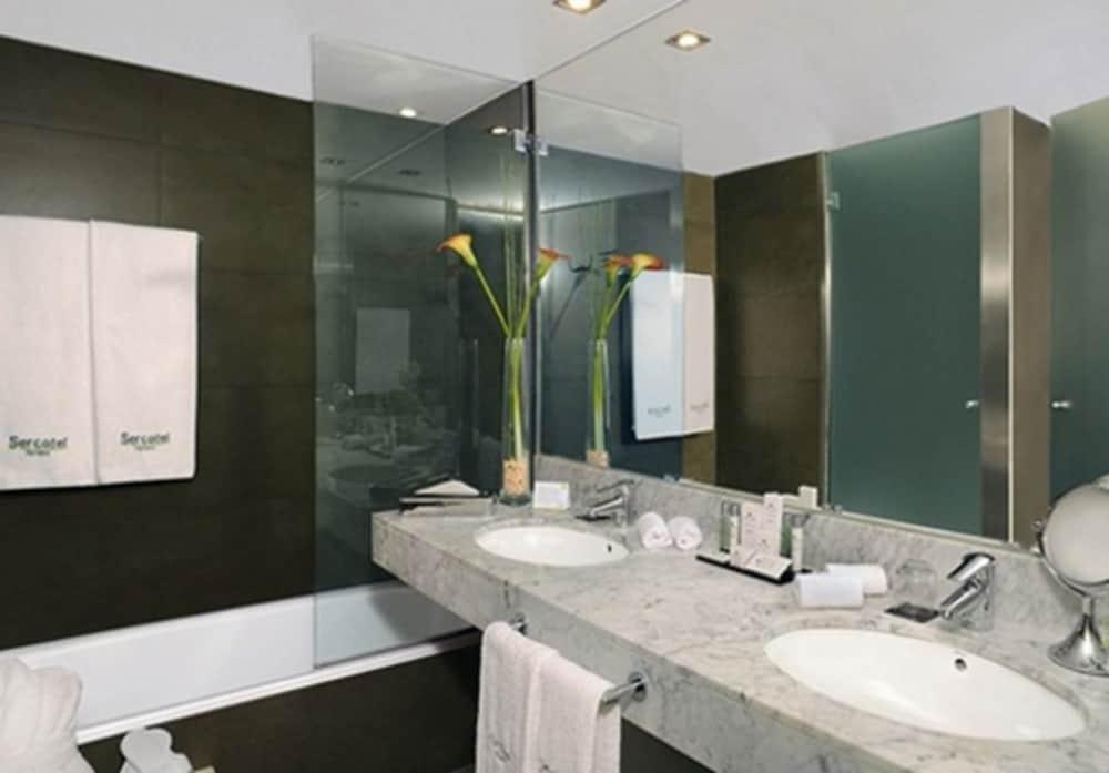 Sercotel Amister Art Hotel