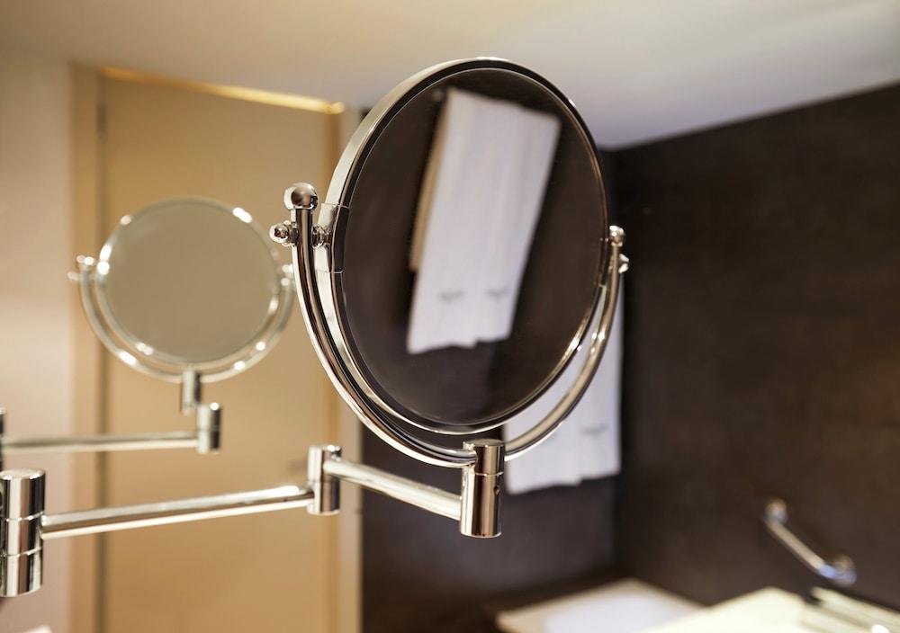 Sercotel Amister Art Hotel