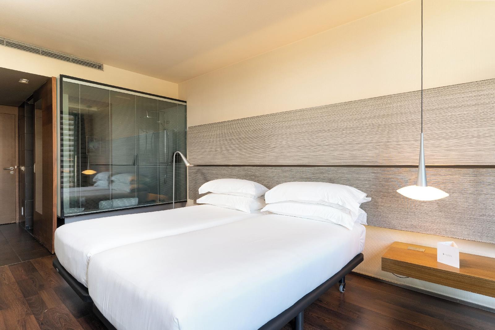 B-Hotel