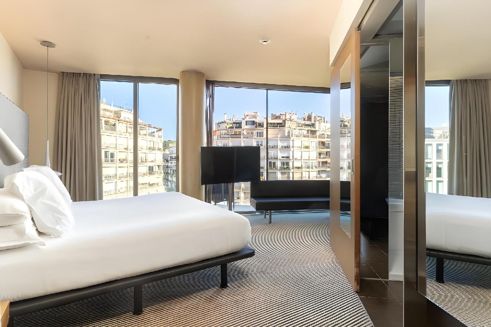 B-Hotel
