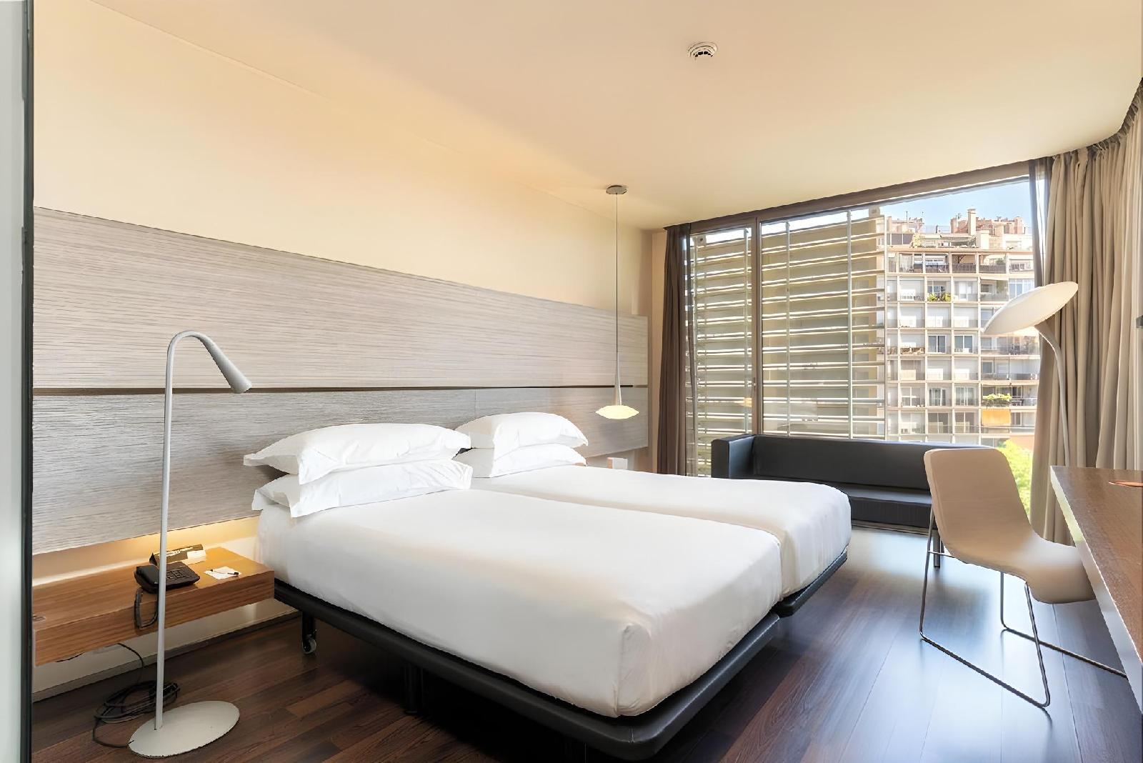 B-Hotel