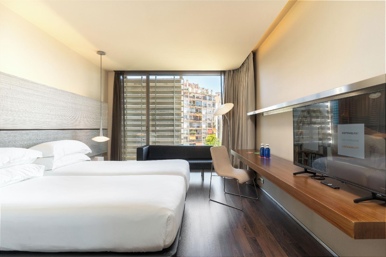 B-Hotel