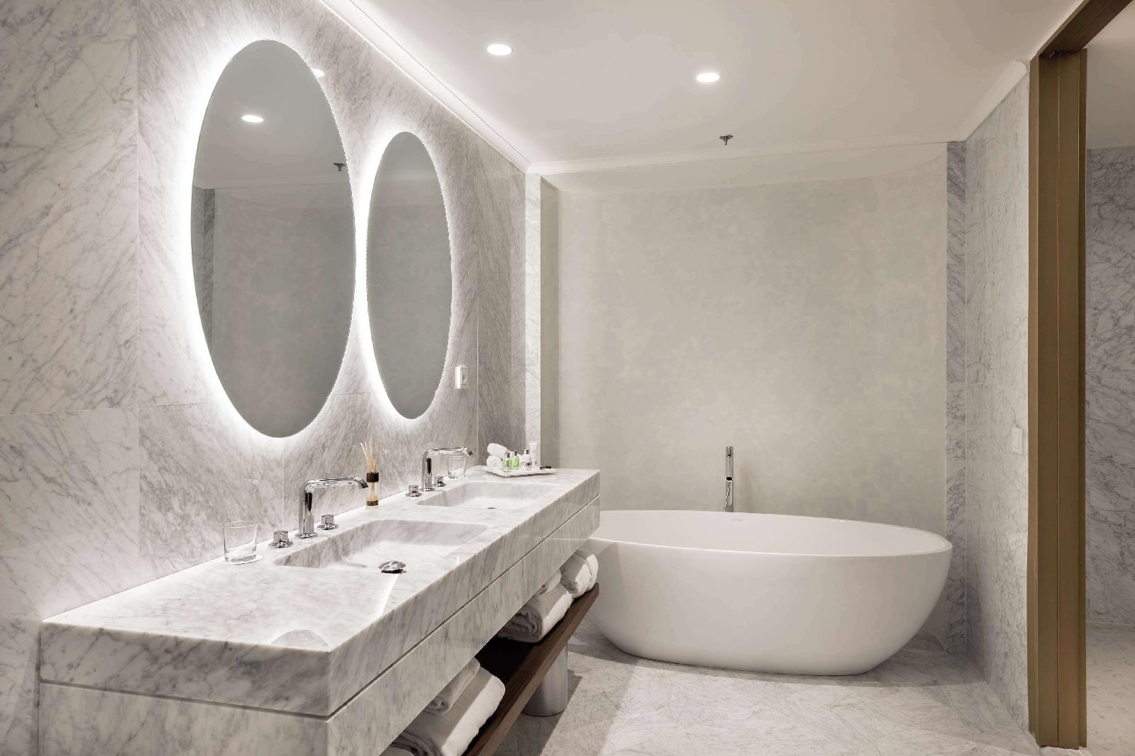 NH Collection Madrid Eurobuilding