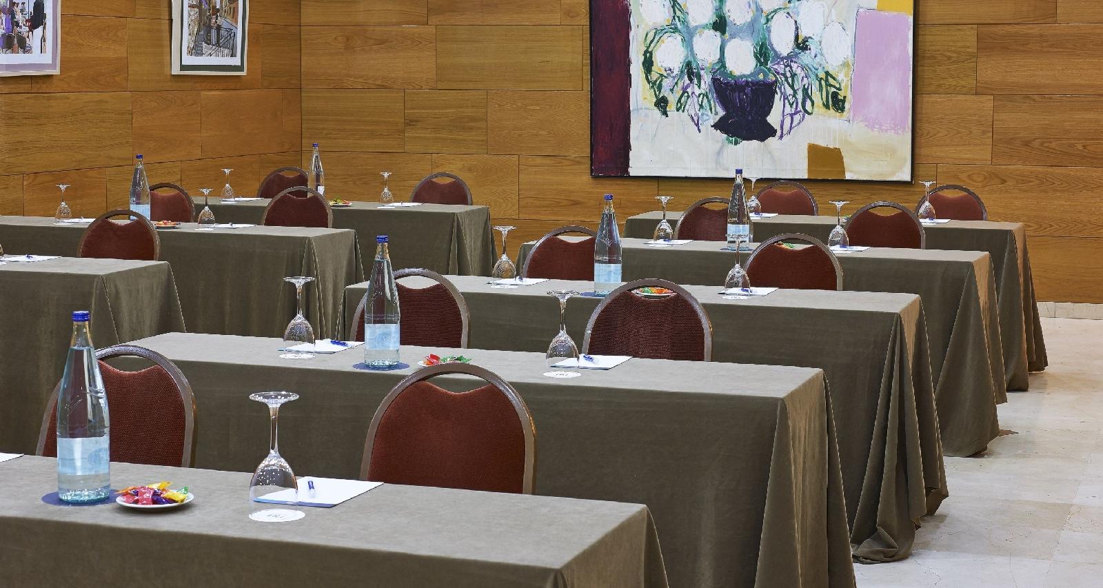 iStay by NH Zaragoza Sport Hotel