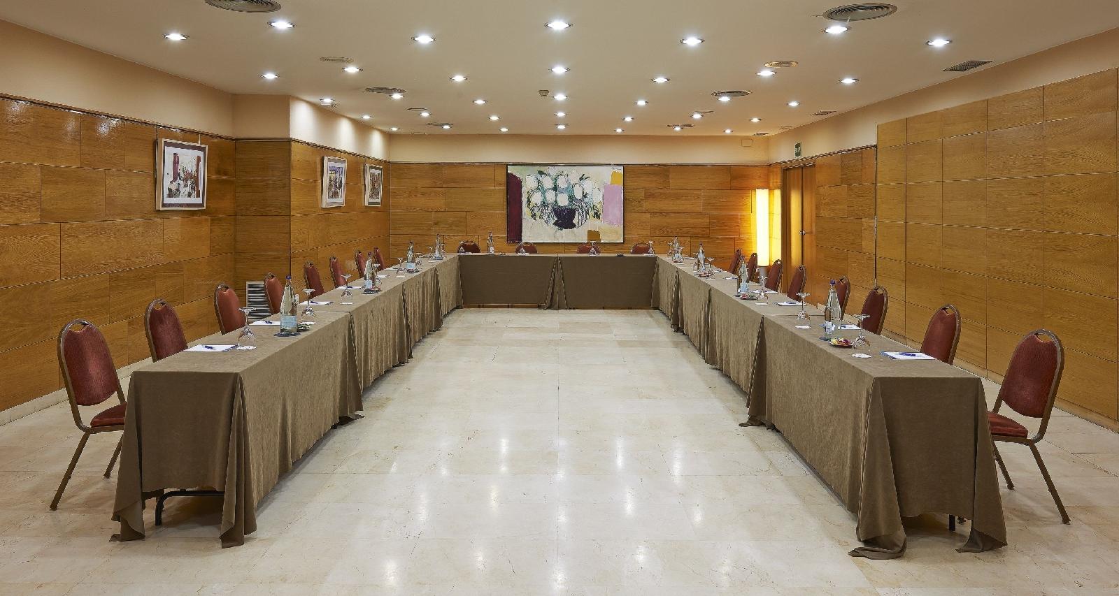 iStay by NH Zaragoza Sport Hotel