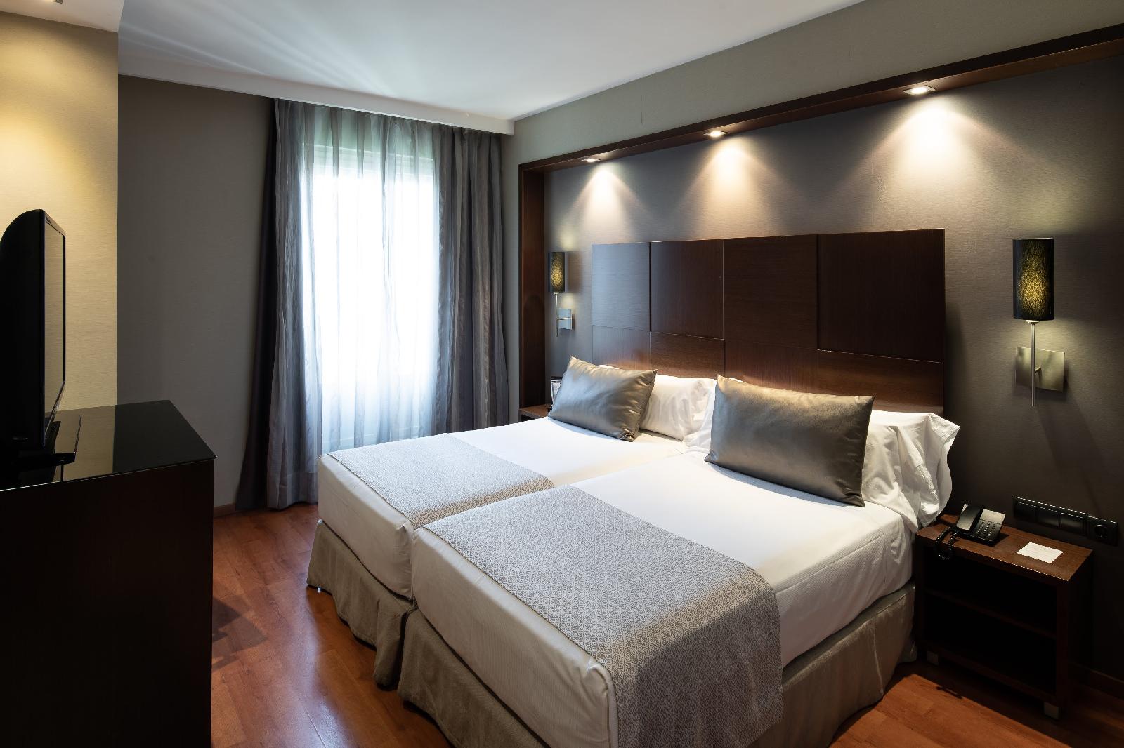 Catalonia Goya Hotel
