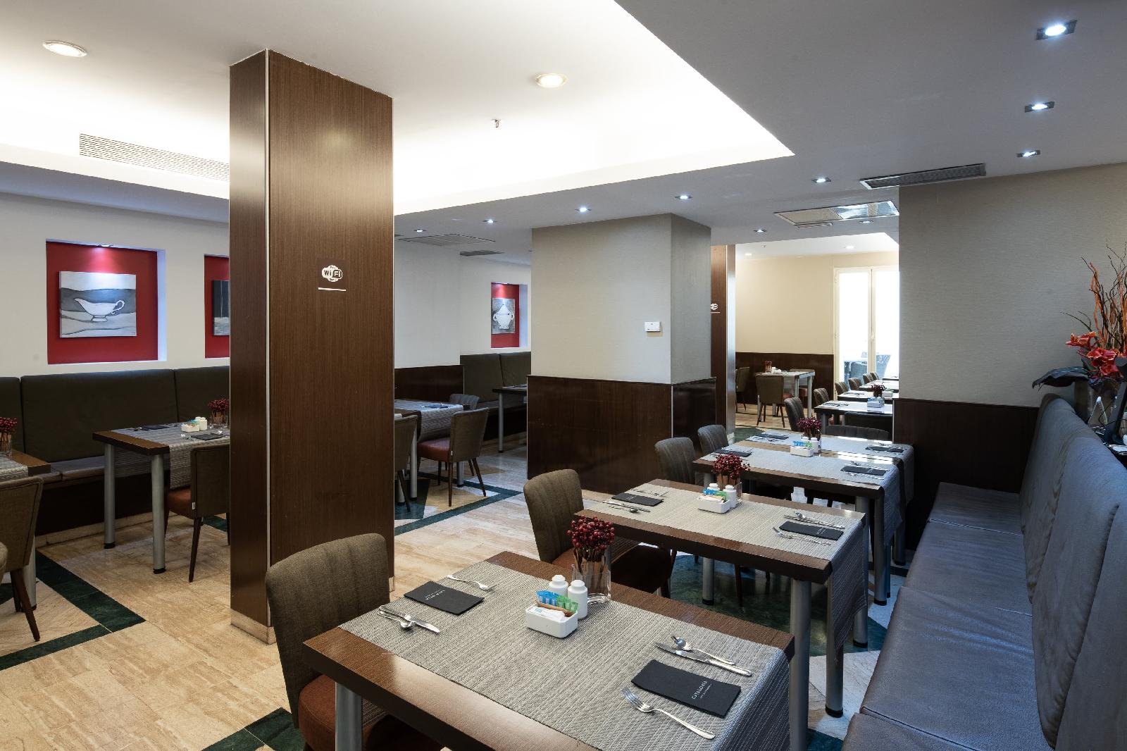 Catalonia Goya Hotel