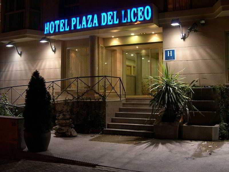 A&H Plaza Del Liceo