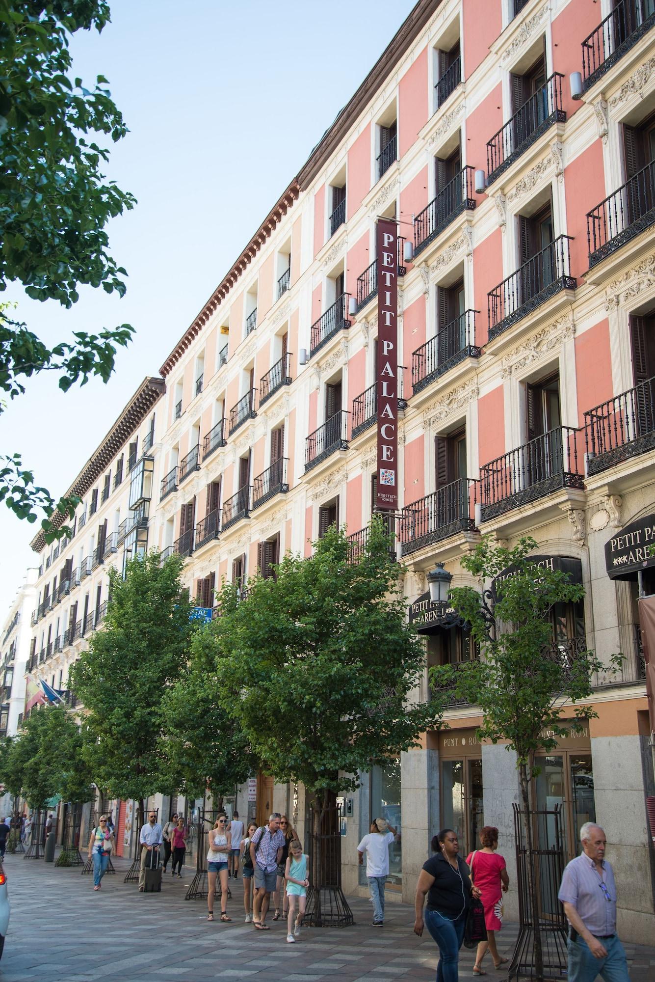 Petit Palace Arenal