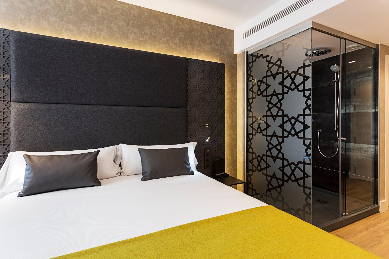 Catalonia Giralda Hotel