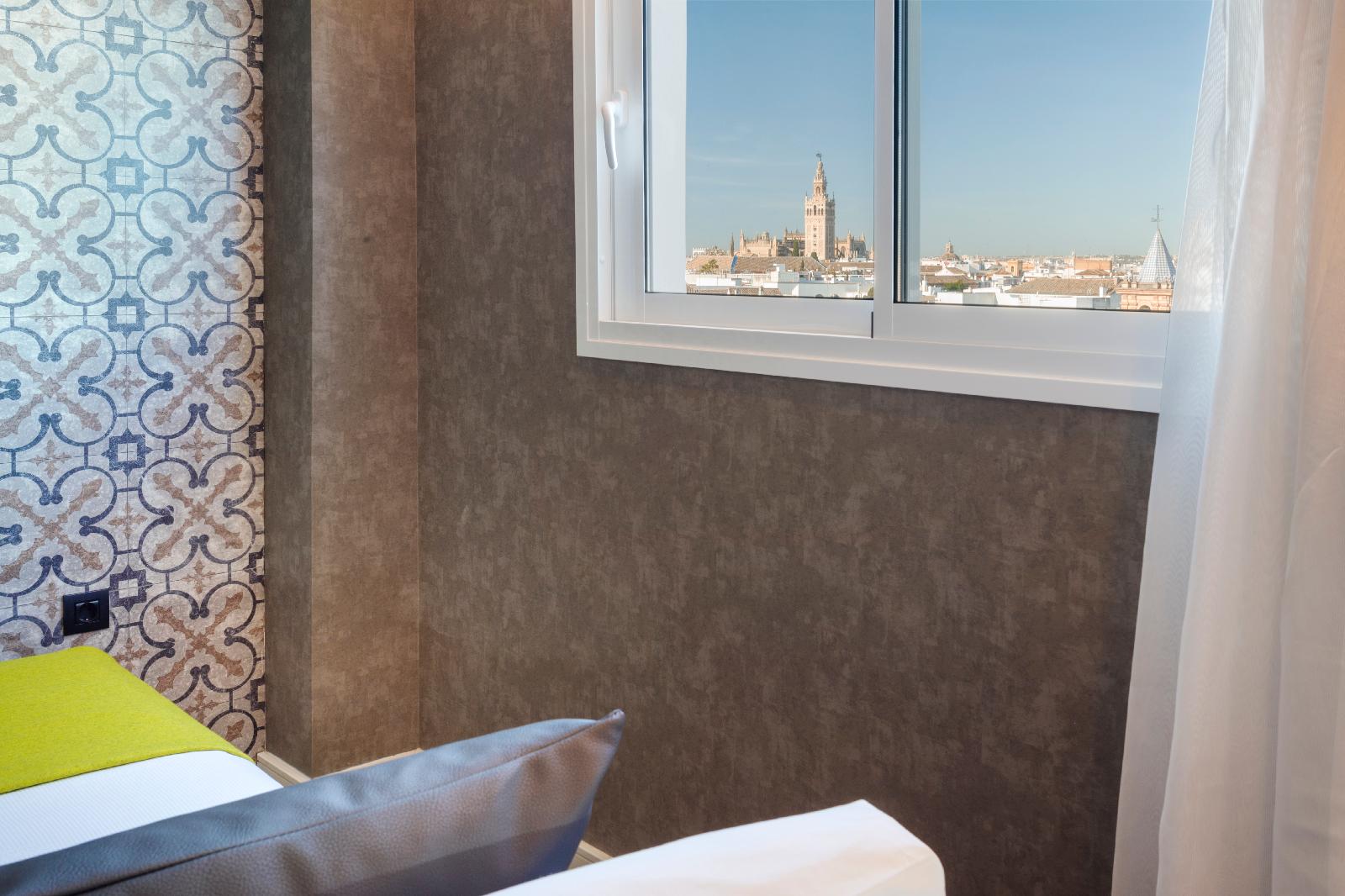 Catalonia Giralda Hotel