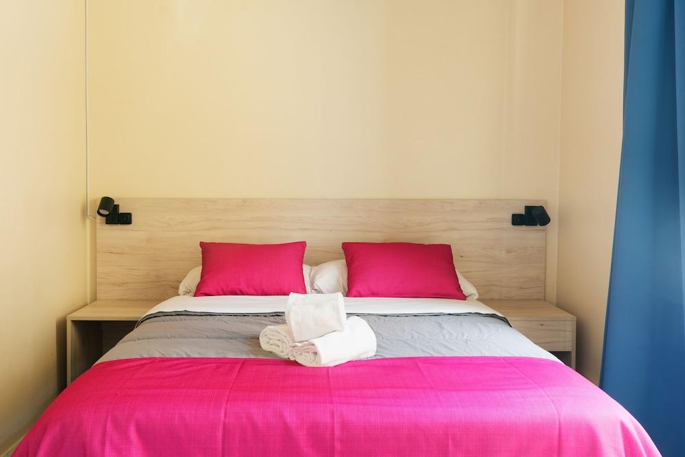 Red Nest Hostel