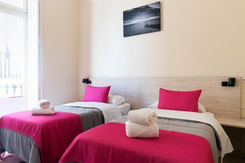 Red Nest Hostel