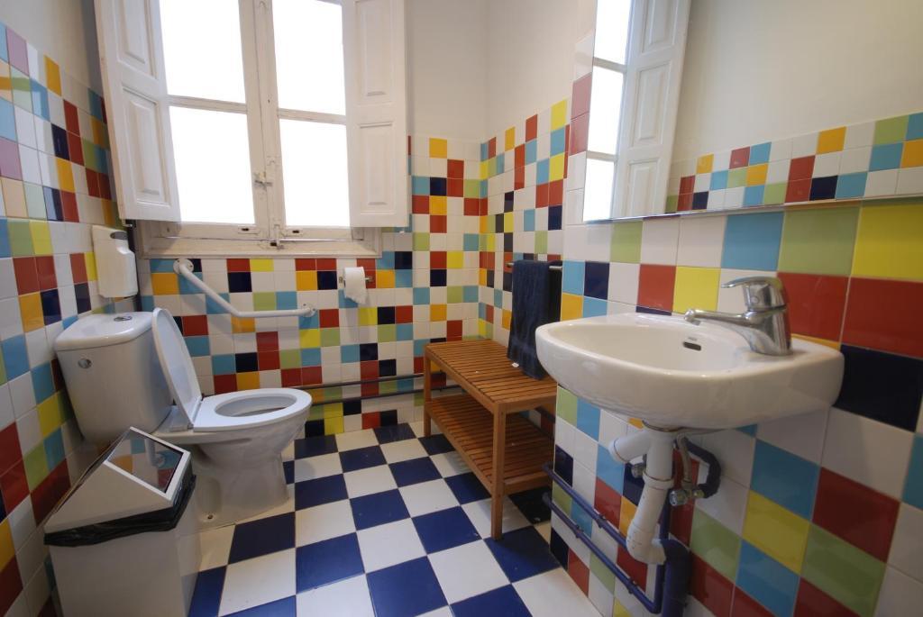 Red Nest Hostel