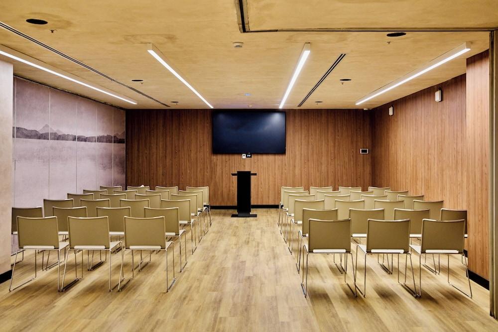 Novotel Valencia Lavant