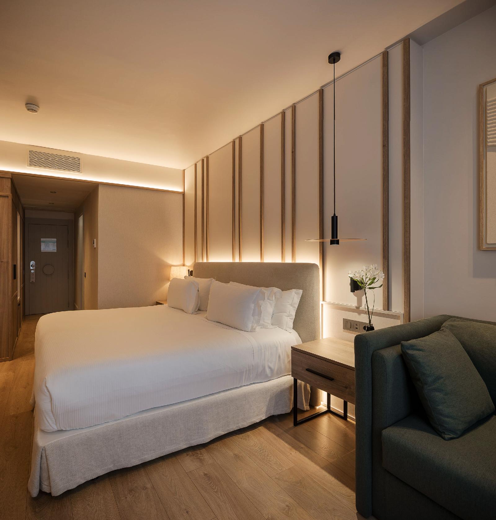 H10 Puerta De Alcalá 4* Sup