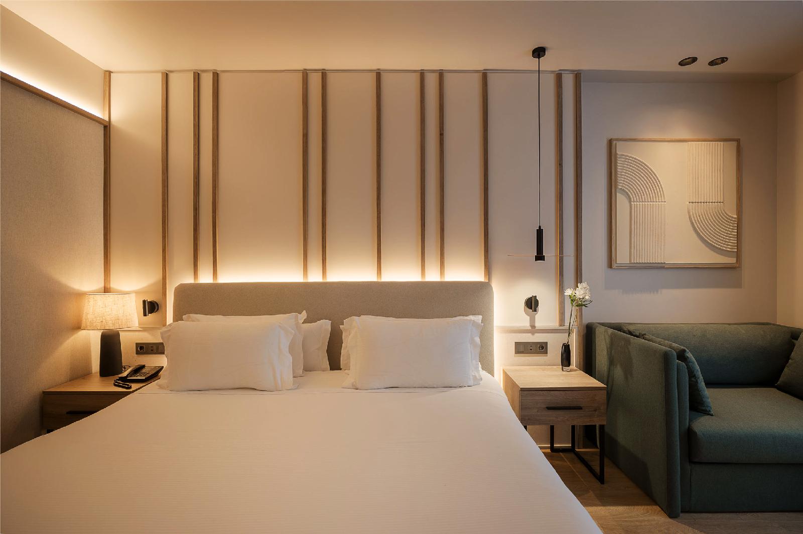 H10 Puerta De Alcalá 4* Sup