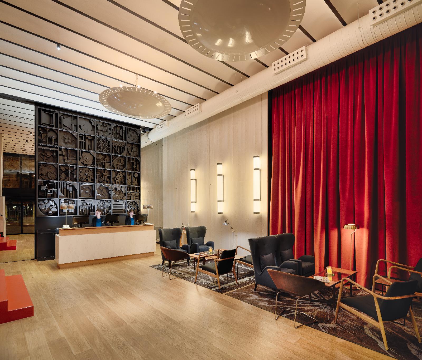 H10 Puerta De Alcalá 4* Sup