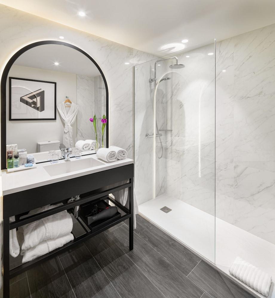 H10 Puerta De Alcalá 4* Sup