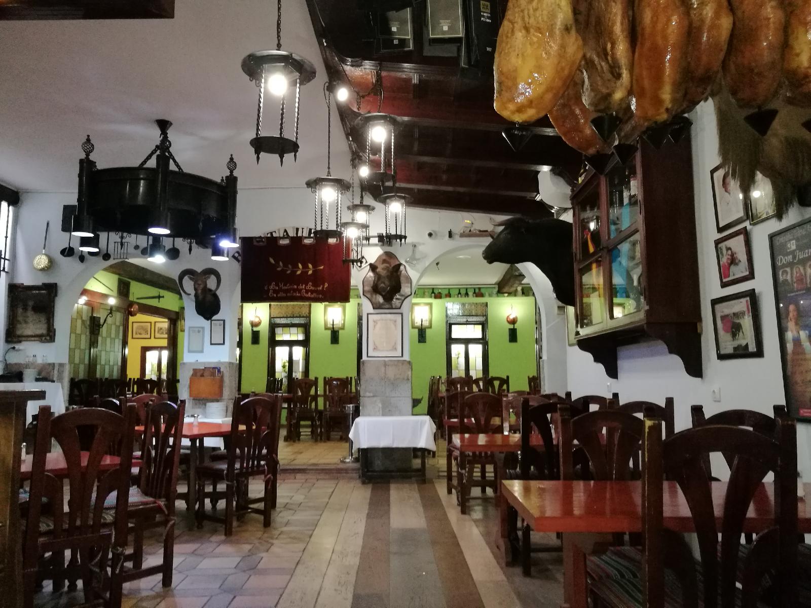 Casual Don Juan Tenorio Sevilla