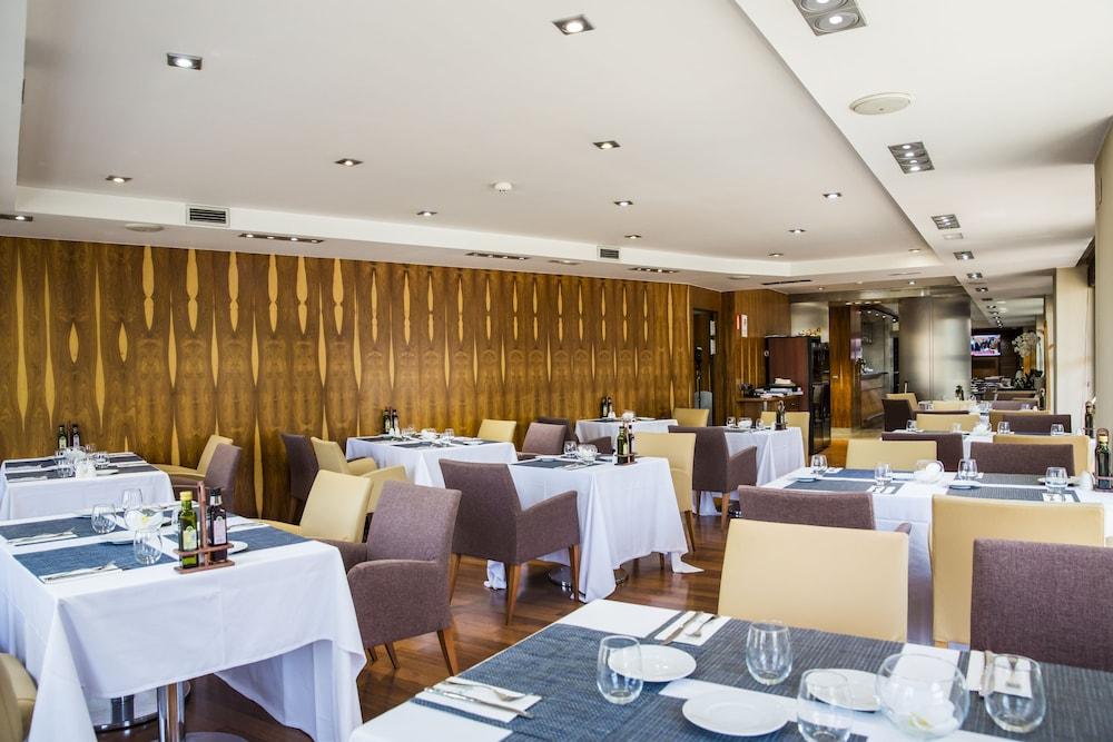 Hotel Exe Plaza