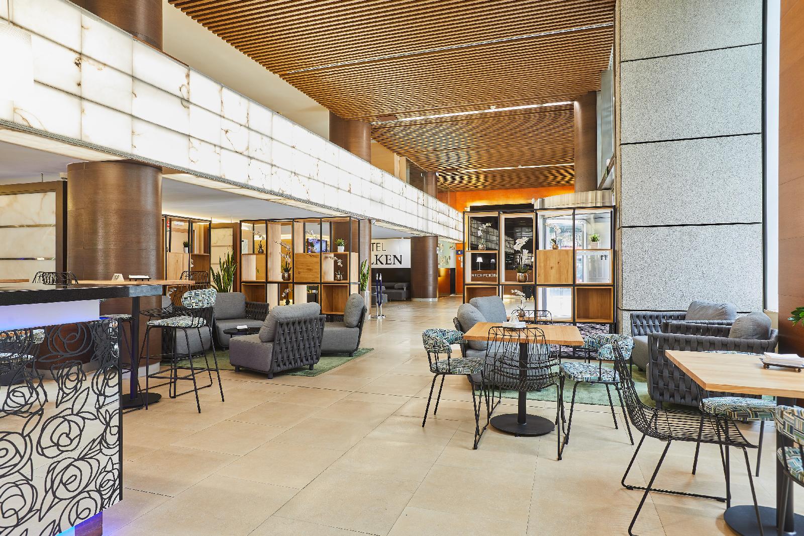 Hotel Silken Puerta De Valencia